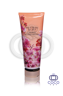 Парфюмированый лосьон для тела Victoria's Secret Cherry Blossoming Fragrance Lotion 236 мл